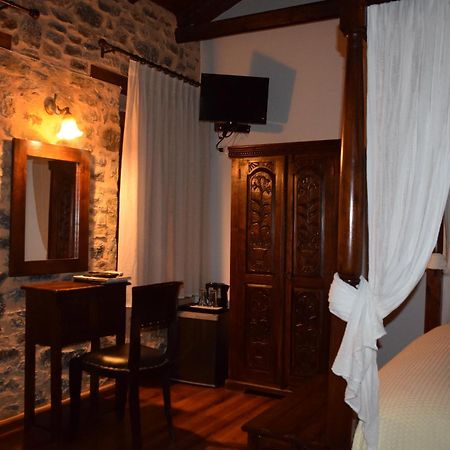 Eos - Authentic Experience Hotel Skíti Екстериор снимка