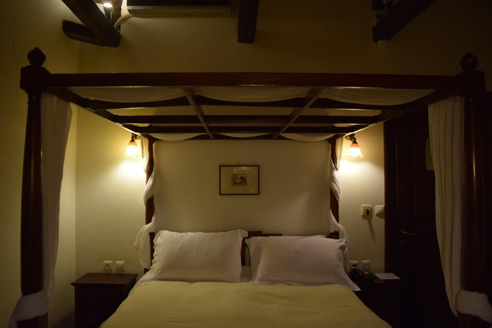 Eos - Authentic Experience Hotel Skíti Екстериор снимка